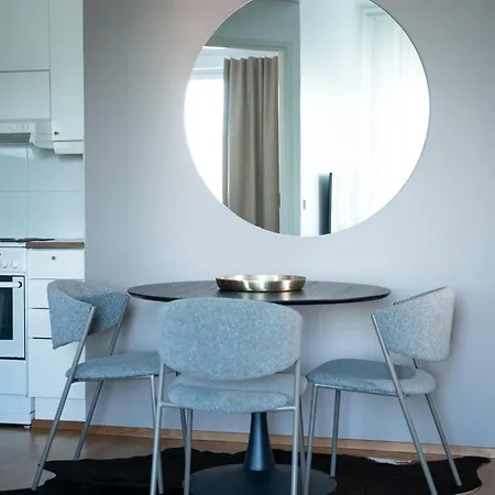 Cozy Downtown With Sauna, Balcony & Parking - Lapnest * Rovaniemi