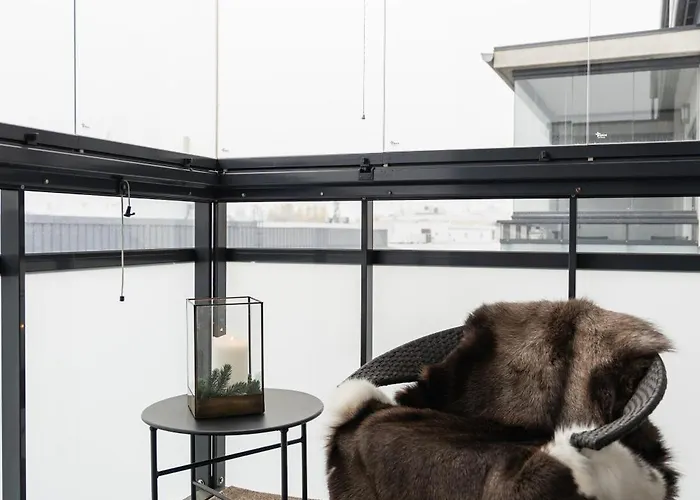 Apartment Cozy Downtown With Sauna, Balcony & Parking - Lapnest *