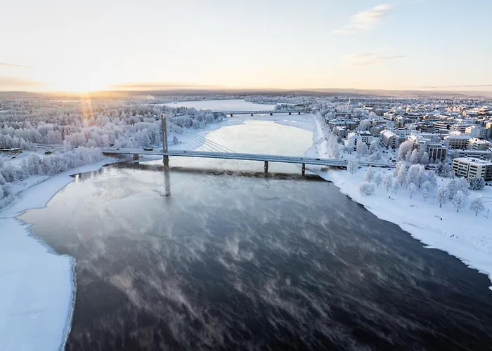 Cozy Downtown With Sauna, Balcony & Parking - Lapnest Apartment